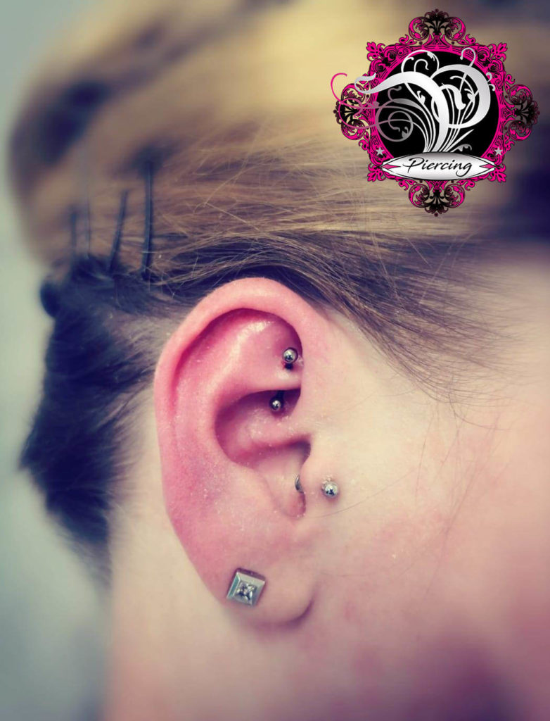 Rook-Piercing in der inneren Ohrfalte bei P.ink in Neustadt bei Coburg