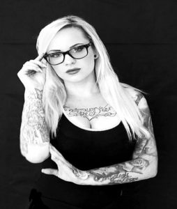 Tattoo Artist Jenny bei P.ink in Neustadt bei Coburg