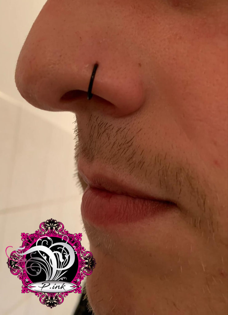 Nostril-Piercing beim Mann bei P.ink in Neustadt bei Coburg