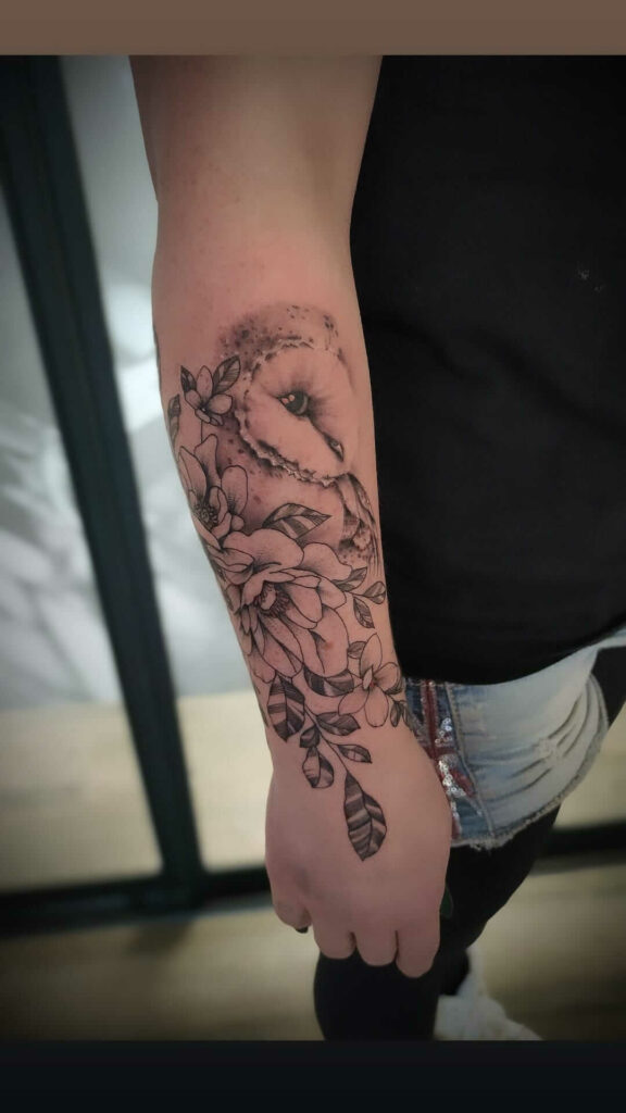 pink tattoo piercing studio coburg